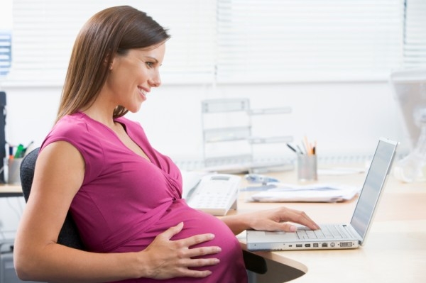 Оптимальное времяпровождение женщин за компьютером во время беременности