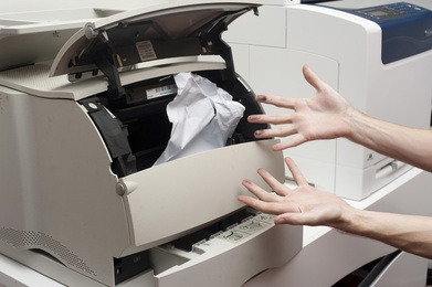 Принтер печатает пустые листы – что делать?